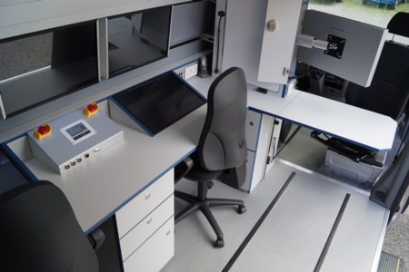 HENSEL Fahrzeugbau - Laborfahrzeug, Kunde: 