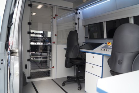 HENSEL Fahrzeugbau - Laborfahrzeug, Kunde: 