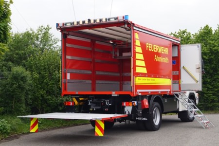 HENSEL Fahrzeugbau Auslieferungsfoto