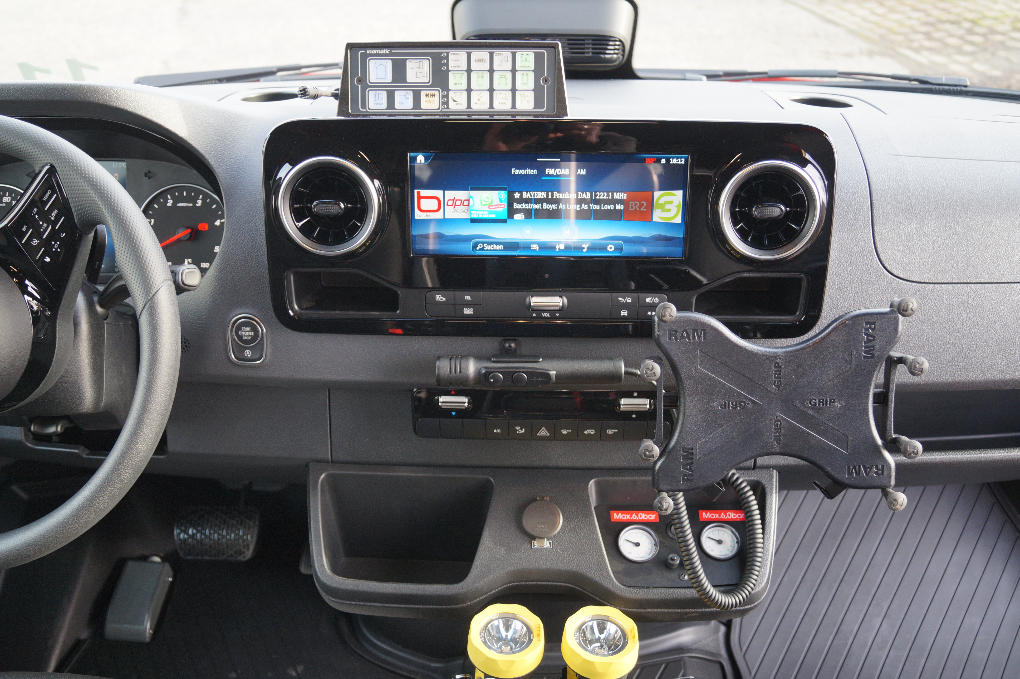 HENSEL Fahrzeugbau Auslieferungsfoto