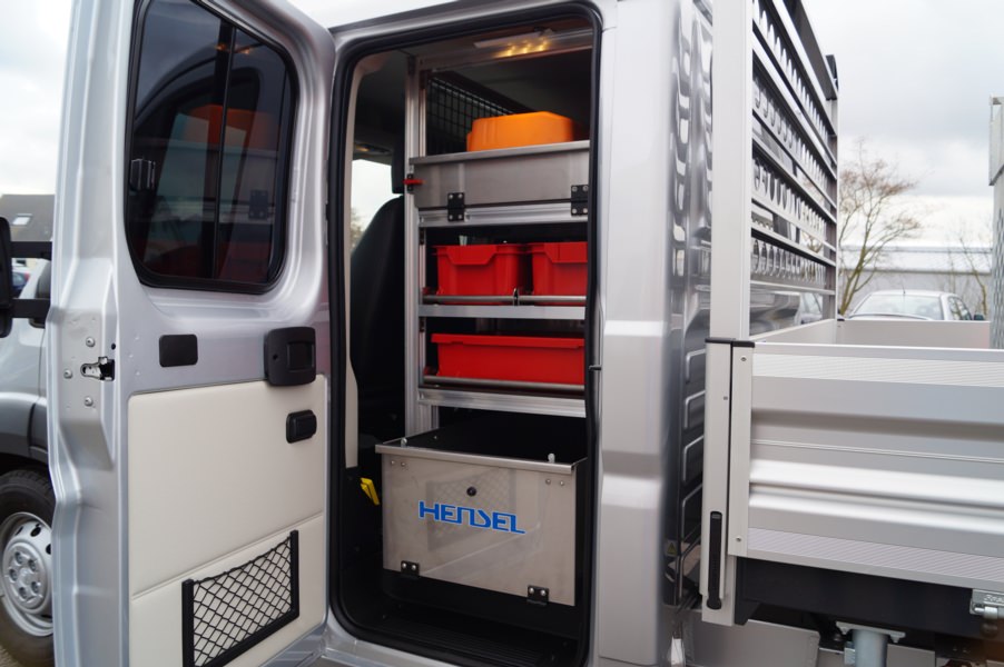 HENSEL Fahrzeugbau Auslieferungsfoto