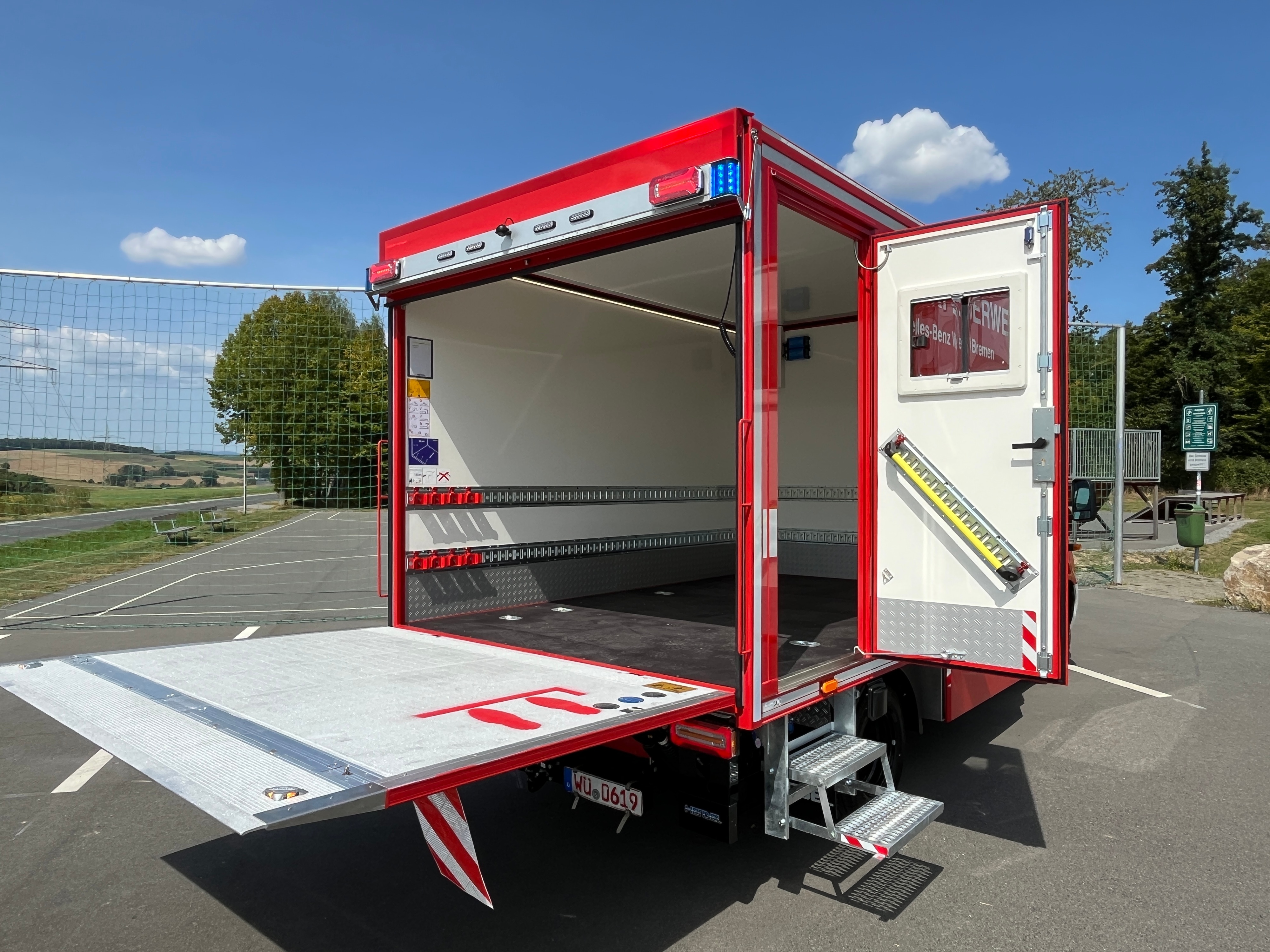 HENSEL Fahrzeugbau - GW-L - WF MB Bremen, Kunde: Mercedes-Benz AG