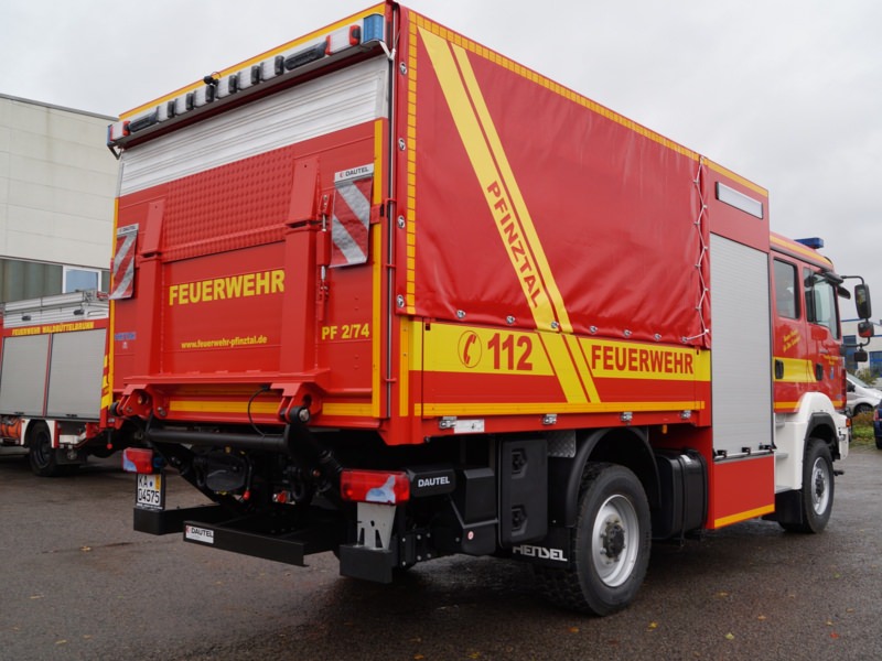 HENSEL Fahrzeugbau Auslieferungsfoto