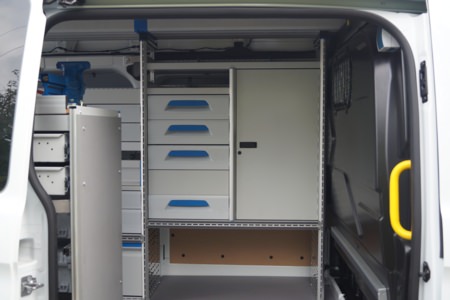 HENSEL Fahrzeugbau - Sortimo- Ausbau montieren - Mainfranken Netze Würzburg, Kunde: Mainfranken Netze GmbH