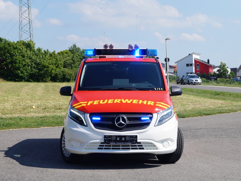 HENSEL Fahrzeugbau Auslieferungsfoto