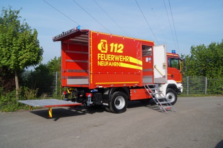 HENSEL Fahrzeugbau - Vers.-LKW Neufahrn, Kunde: Gemeinde Neufahrn i. NB