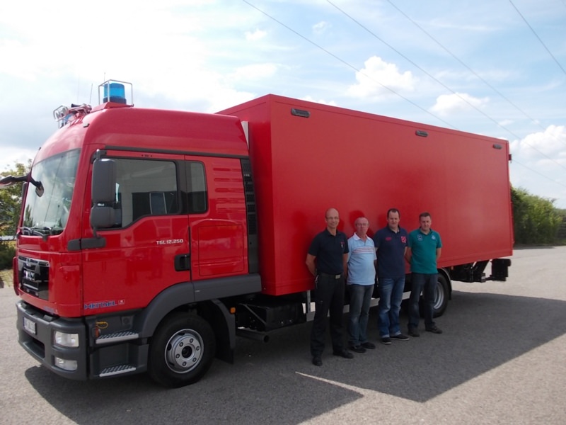 HENSEL Fahrzeugbau Auslieferungsfoto