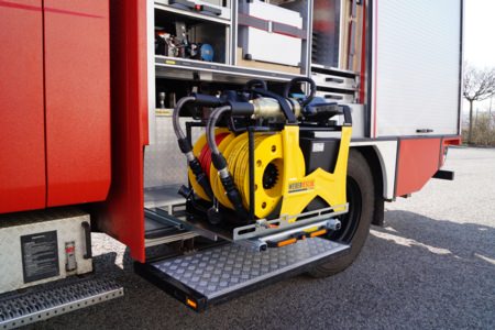 Nachrüstung Auszug für Aggregat - Eisingen von HENSEL Fahrzeugbau