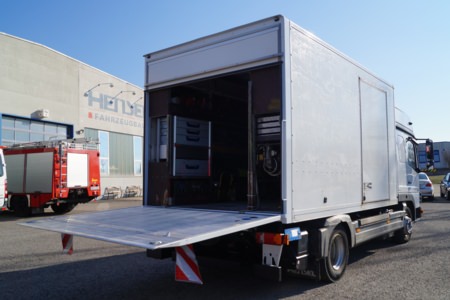 Nachrüstung einer Ladebordwand - GSW Gleisbau, Würzburg von HENSEL Fahrzeugbau