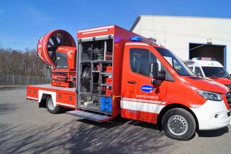 HENSEL Fahrzeugbau Auslieferungsfoto