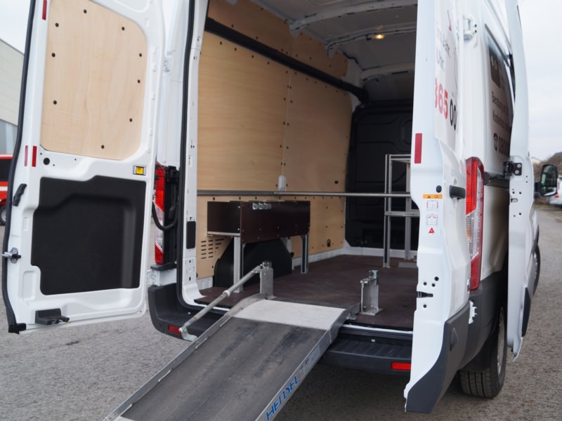 HENSEL Fahrzeugbau - Umbau Essenswagen - BRK Würzburg, Kunde: Bayerisches Rotes Kreuz