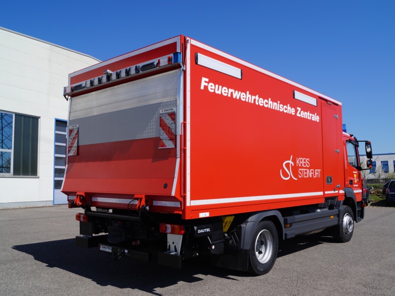 HENSEL Fahrzeugbau Auslieferungsfoto