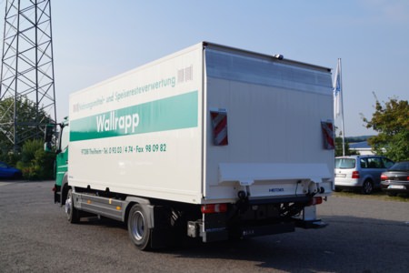 Kofferaufbau - Fa. Wallrapp von HENSEL Fahrzeugbau