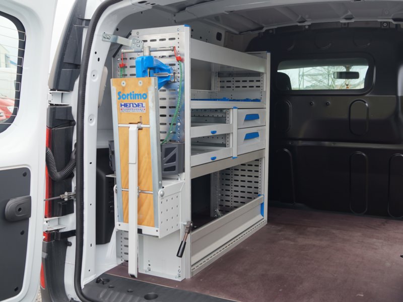 HENSEL Fahrzeugbau Auslieferungsfoto