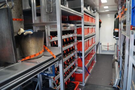 AB-Feuerlöscher - Versicherungskammer Bayern, Detailansicht