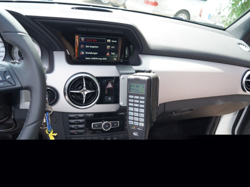 HENSEL Fahrzeugbau - KdoW - BRK Gemünden, Kunde: Bayerisches Rotes Kreuz