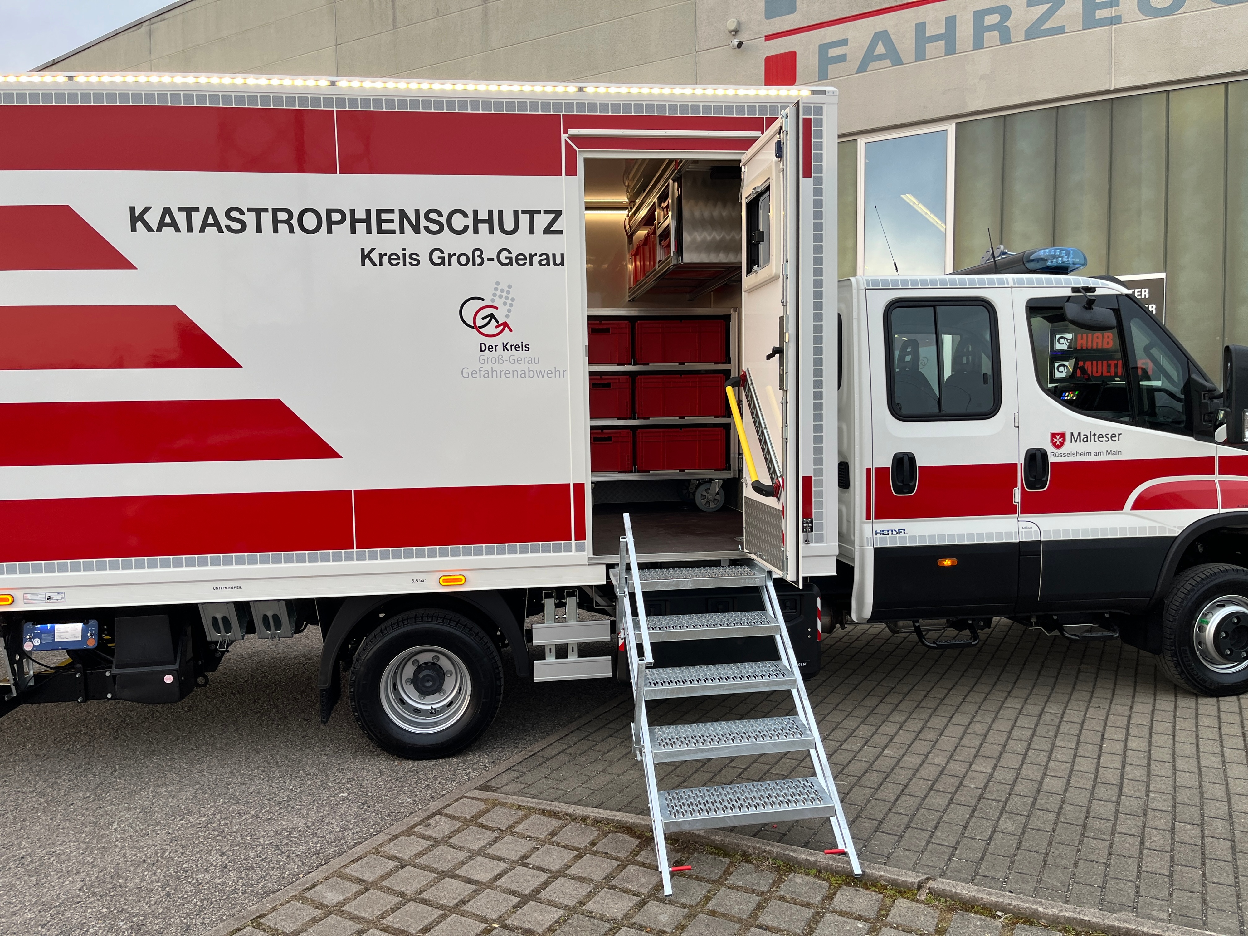 HENSEL Fahrzeugbau - GW-Dekon - LRA Groß-Gerau, Kunde: Kreisverwaltung Groß-Gerau