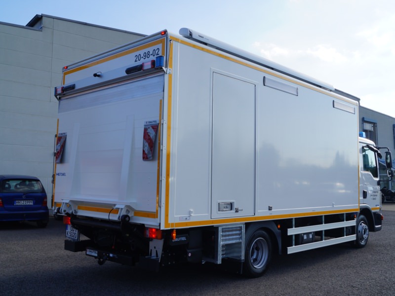 HENSEL Fahrzeugbau Auslieferungsfoto