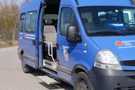 HENSEL Fahrzeugbau - Schiebetritt erneuern - BRK Gemünden, Kunde: Bayerisches Rotes Kreuz