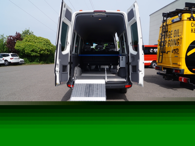 HENSEL Fahrzeugbau Auslieferungsfoto