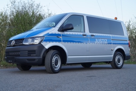 Gefangenentransporter - Spindler Würzburg, Ort/Kunde: Spindler GmbH & Co KG, Fahrzeug: VW T6 kurzer Radstand 3000, Typ: Ausbau - HENSEL Fahrzeugbau - Auslieferung Kundenfahrzeug