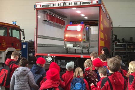 HENSEL Fahrzeugbau - Rollwagen KKLF (Kleine-Kinder-Lösch-Fahrzeug), Kunde: Obertshausen
