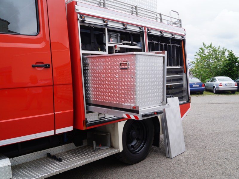HENSEL Fahrzeugbau - Umbau und Modernisierung Löschfahrzeug - Reichertshofen / Hög, Kunde: Hög