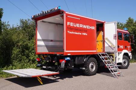 HENSEL Fahrzeugbau Auslieferungsfoto