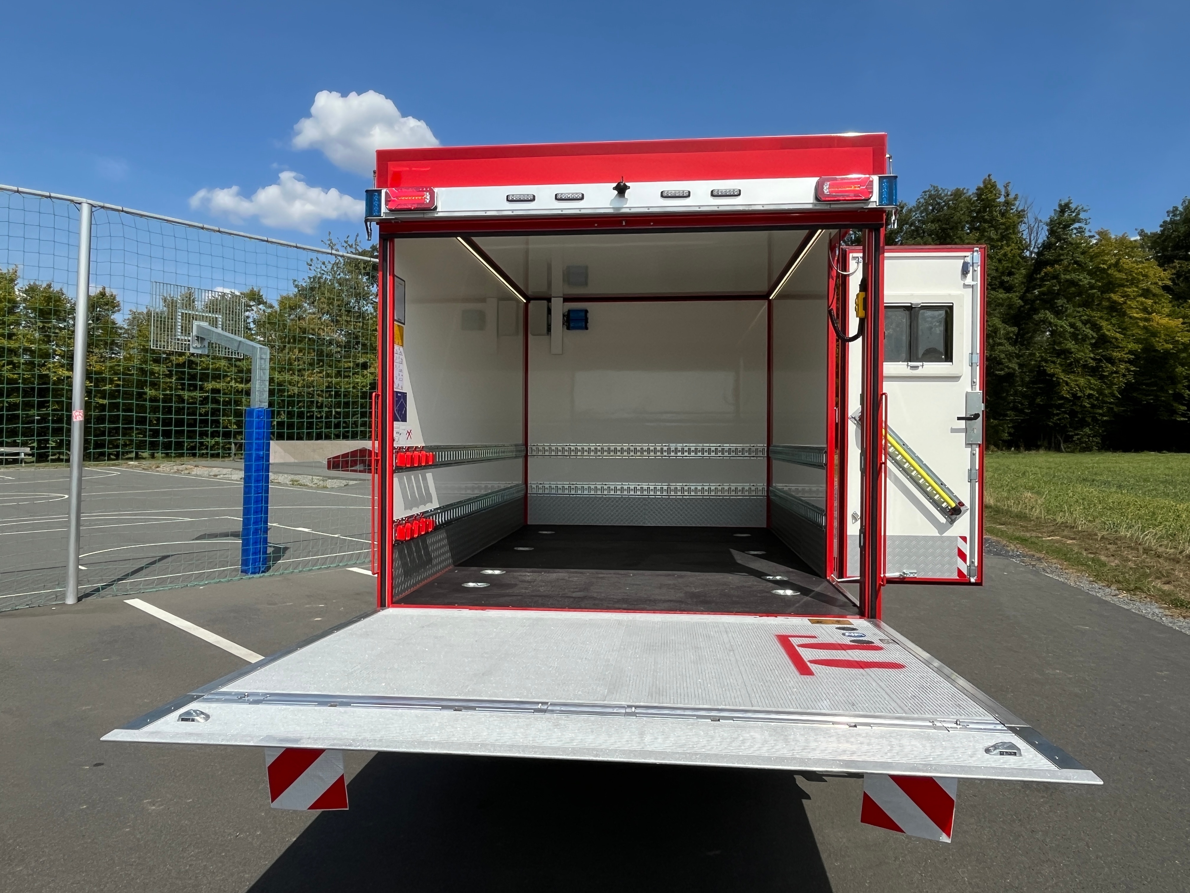HENSEL Fahrzeugbau - GW-L - WF MB Bremen, Kunde: Mercedes-Benz AG