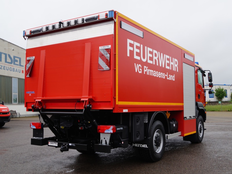 HENSEL Fahrzeugbau Auslieferungsfoto