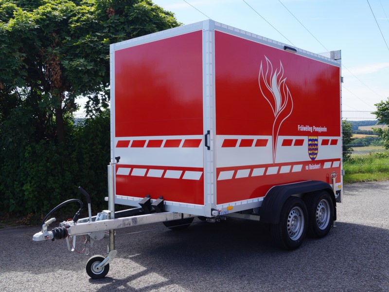 HENSEL Fahrzeugbau Auslieferungsfoto