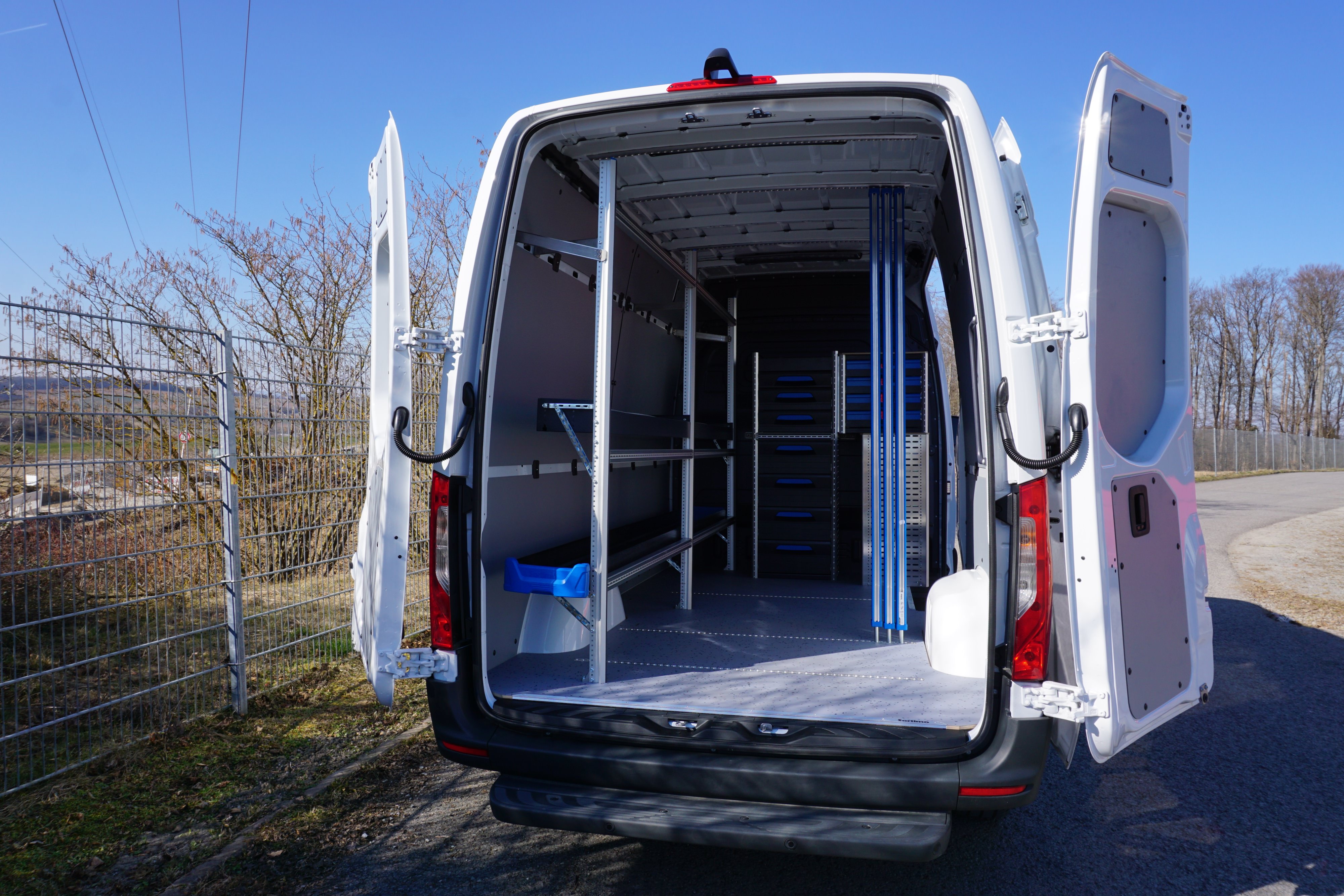 HENSEL Fahrzeugbau - Sortimo Ausbau - Rauch, Kunde: Rauch Möbelwerke GmbH