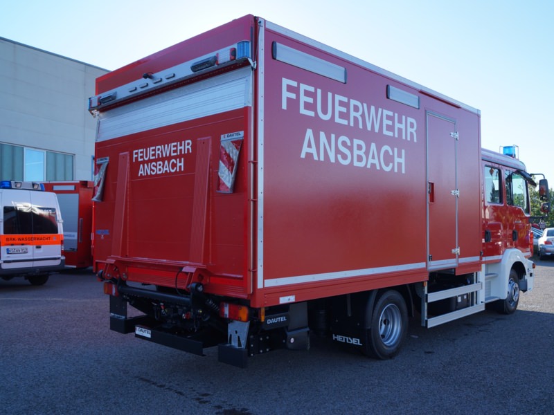 HENSEL Fahrzeugbau Auslieferungsfoto