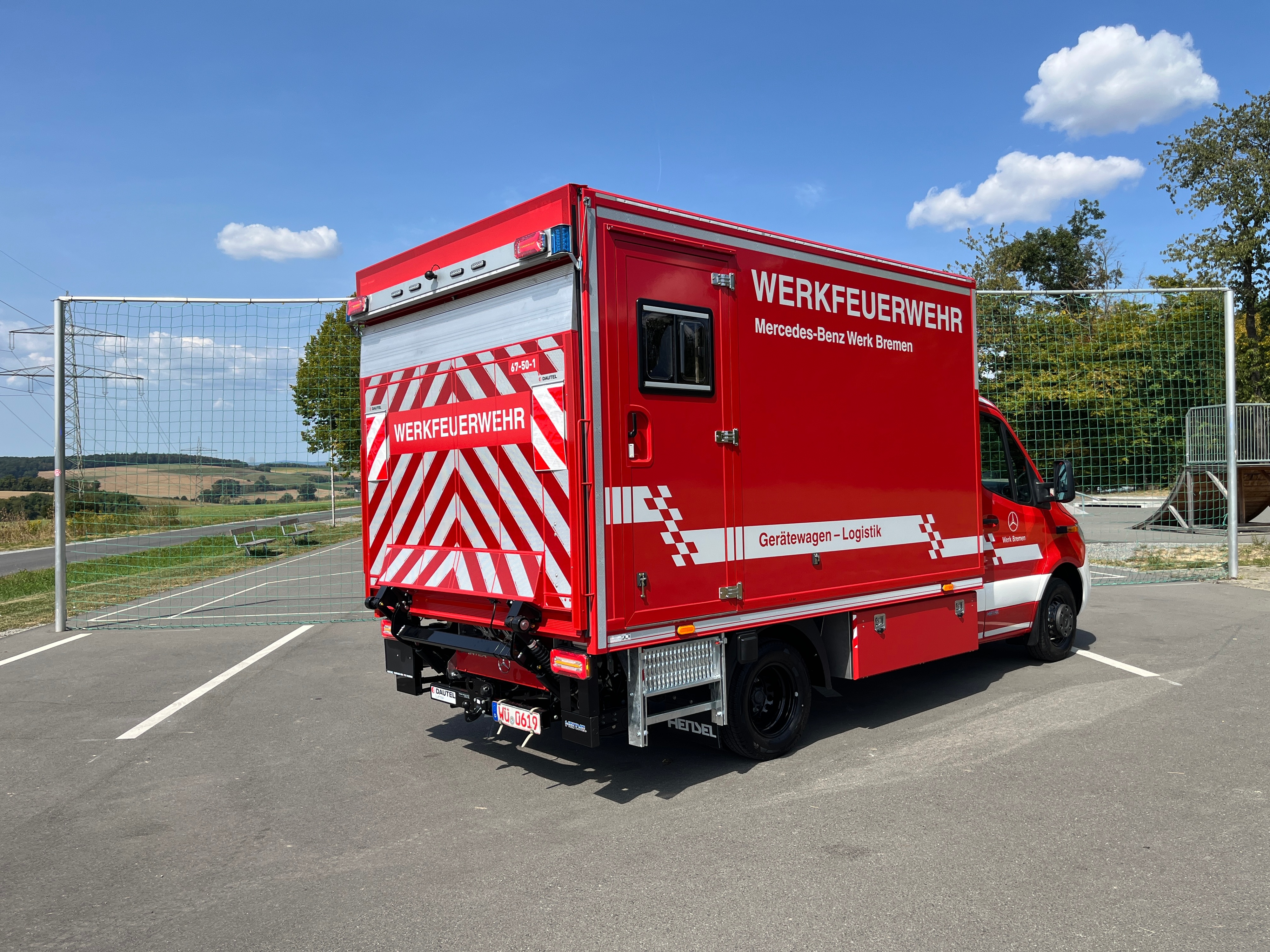 HENSEL Fahrzeugbau Auslieferungsfoto