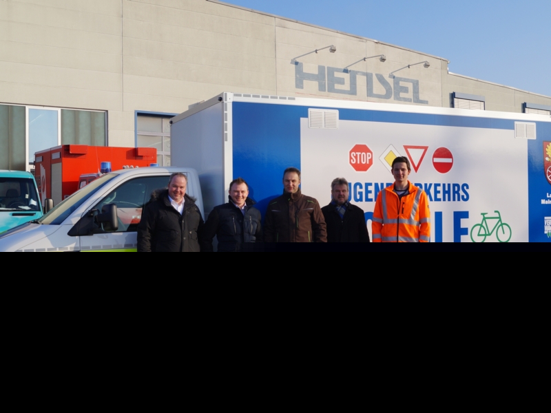 HENSEL Fahrzeugbau Auslieferungsfoto