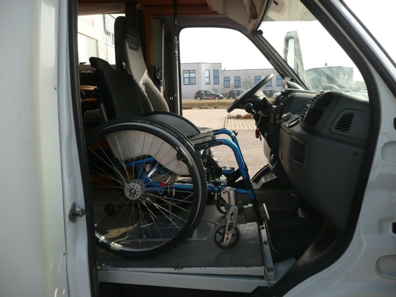 HENSEL Fahrzeugbau Auslieferungsfoto