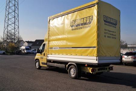 HENSEL Fahrzeugbau Auslieferungsfoto