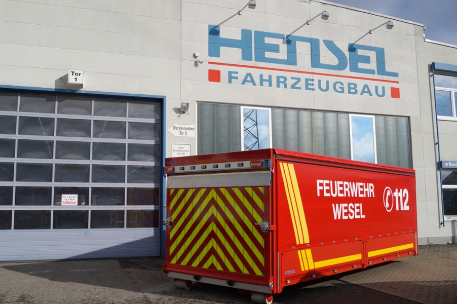 AB-Logistik Wesel, Ort/Kunde: , Fahrzeug:, Typ: Abrollbehaelter - HENSEL Fahrzeugbau - Auslieferung Kundenfahrzeug