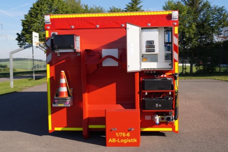 AB-Logistik - Ingelheim, Ort/Kunde: Amt für Feuerwehr / Zivil-und Katastrophenschutz, Fahrzeug:Mercedes Actros, Typ: Abrollbehaelter